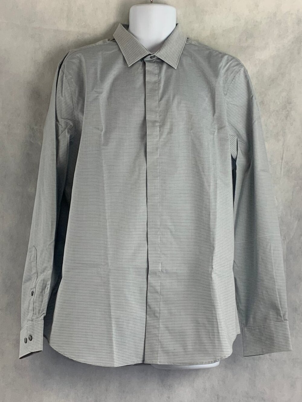 Perry Ellis Men's Non-Iron Long Sleeve Button-Down Shirt, Chromite Stripe, XL